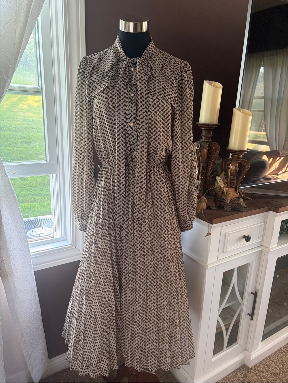 Halo Beige and Black Patterned Long Sleeve Midi Dress